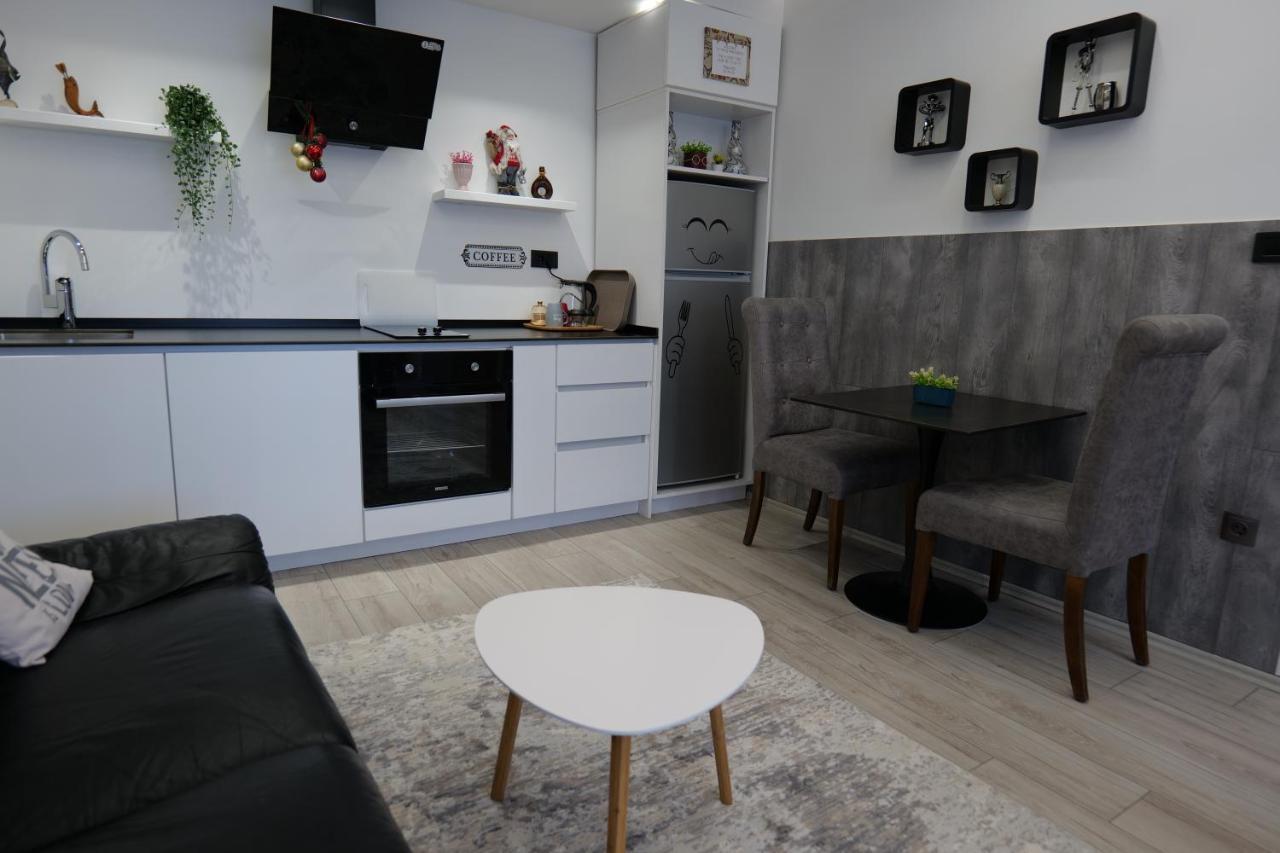 Matin Apartments In Pristina, Kosovo Kültér fotó